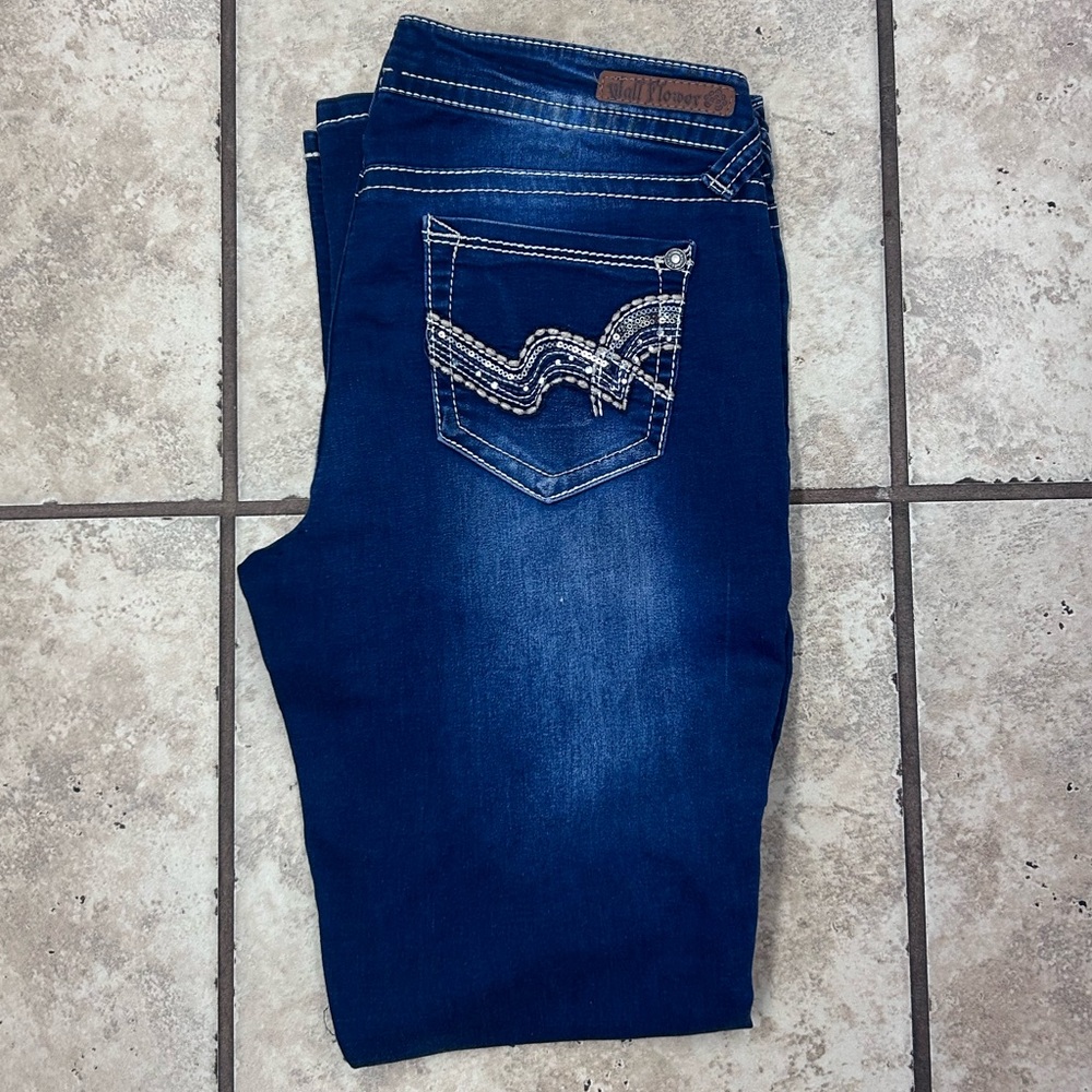 Wallflower Juniors Size 9 Dark Wash Skinny Jean